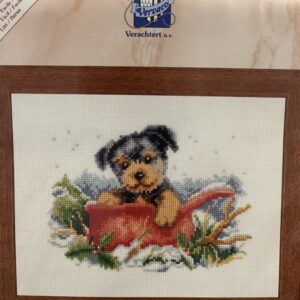 Broderie "Chiot joueur"